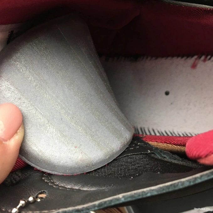 7 Patta AT3375-200 Jordan  Shimmer Retro 0303